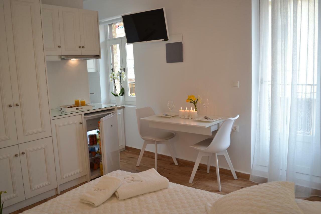 Agapi Suites ハニア エクステリア 写真